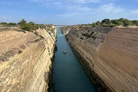 Corinth Canal (Dioryga tis Korinthou)